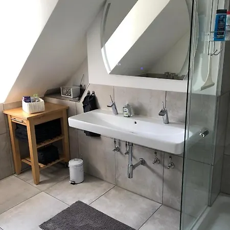 Apartment At Randolphs